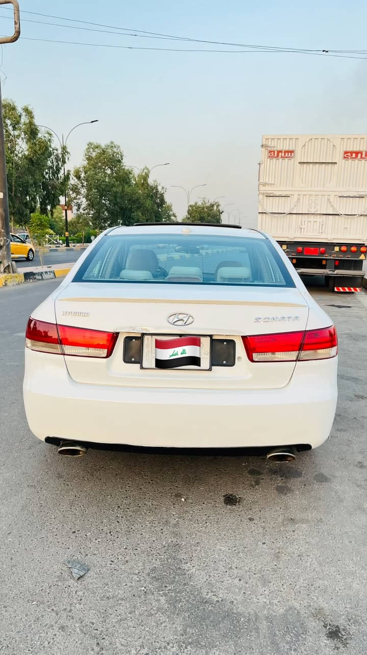 #للبيع
#ملاحظة البيع نقد بدون مراوس 
السعر  97 $ وبيها مجال 

سوناتا موديل 2008 لون ابيض V6سلندر 
مكينة وكير شرط 
تبريد تدفئة كلها شغال 
سيارة حادثها بوند وجاملغ بدون دواخل شرط 
وبيها بابين جهة النفر بخ مال تشليع صبغ 
رقم نينوى الماني سنويه لل ٢٩ 
استفسار او اتصال تواصل على الرقم 👇
***********
***********
