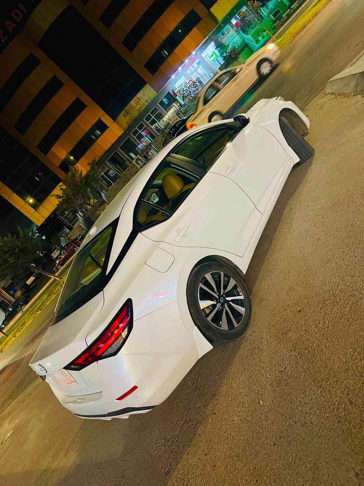 ﷽

نيسان سنترا 2025 شكل جديد Sv plus فول فول
الحادث خفيف ربع بنيد شوية جاملغ و نص باب صبغ
رقم شاصى : 3N1AB8CV3SY220491
جميع ايرباگات سليمه ما عدا برده
السعر : 144 و بيها مجال للطيبين 
ماشيه زيرو : 10 الف ميل
المواصفات : فول فول
فتحه سقف
كشن هيتر
سكان هيتر
سماعات BOSE  
داخل قرميدى
5 كاميرات 360 درجه 
رادار امامي + خلفي
كاميرا خلفيه دواره 
تشغيل عن بعد 
تحكم ستيرن فول 
كشن جلد + كشن كهرباء 
تدفئه كشنات 
تدفئه ستيرن 
سياره بدون رقم تترقم محافظات شماليه
اتصال او واتساب: ‭***********‬
اتصال او واتساب: *********** أربيل, العراق

نص مكتوب في الصور:
- 8 من 10