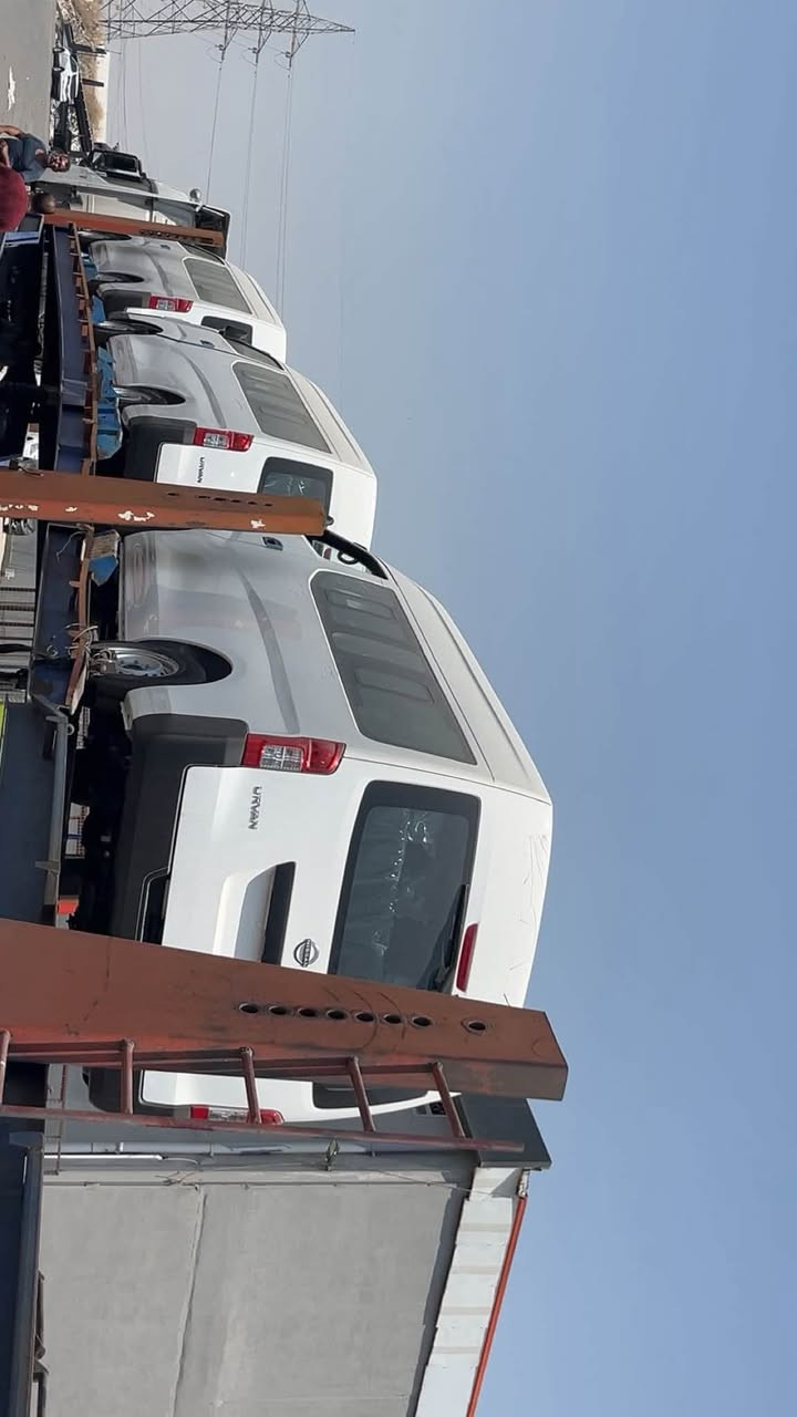 Nissan urvan 2026 zero full option 
نيسان اورفان ٢٠٢٦ زيرو 
مواصفات/كشنات سياحي-مكينة كبير-١٥ نفر 
عنوان/اربيل شارع ٤٠ معرض هيوا 
***********–*********** 
وتساب/فايبر/تلفون
