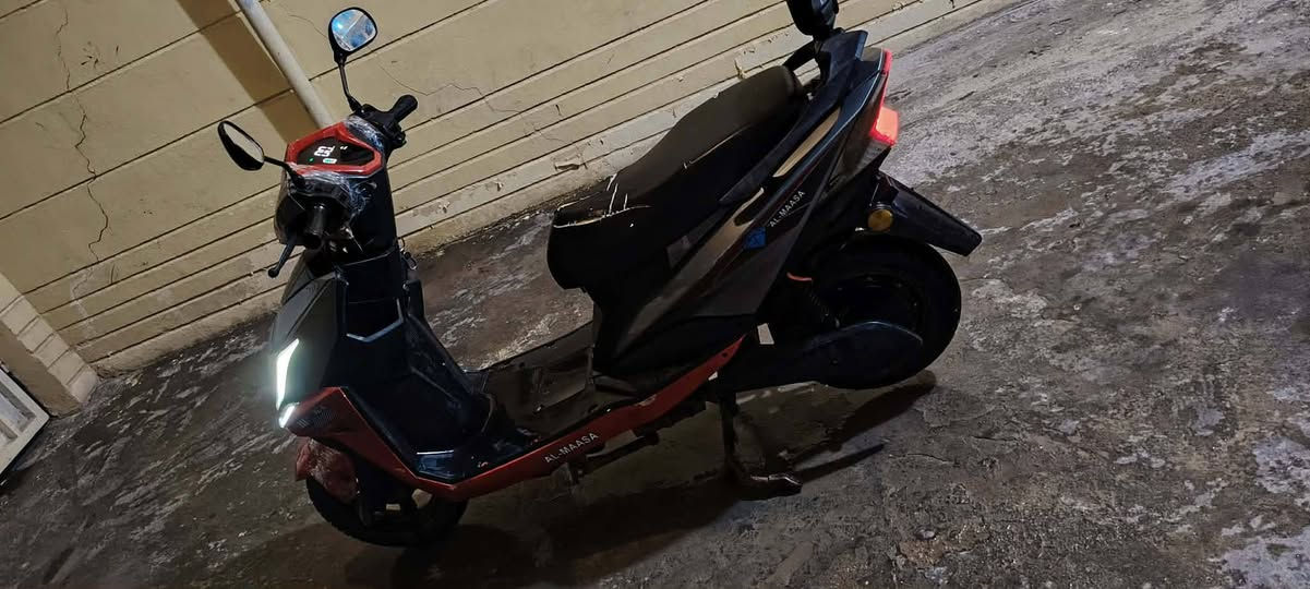 سلام عليكم موطور سكنس شحن موديل 24 بطاريات يقرن 10 ونص بيهن نفخه خفيفه مكاني فلوجة  سعر 350 ***********/////***********
