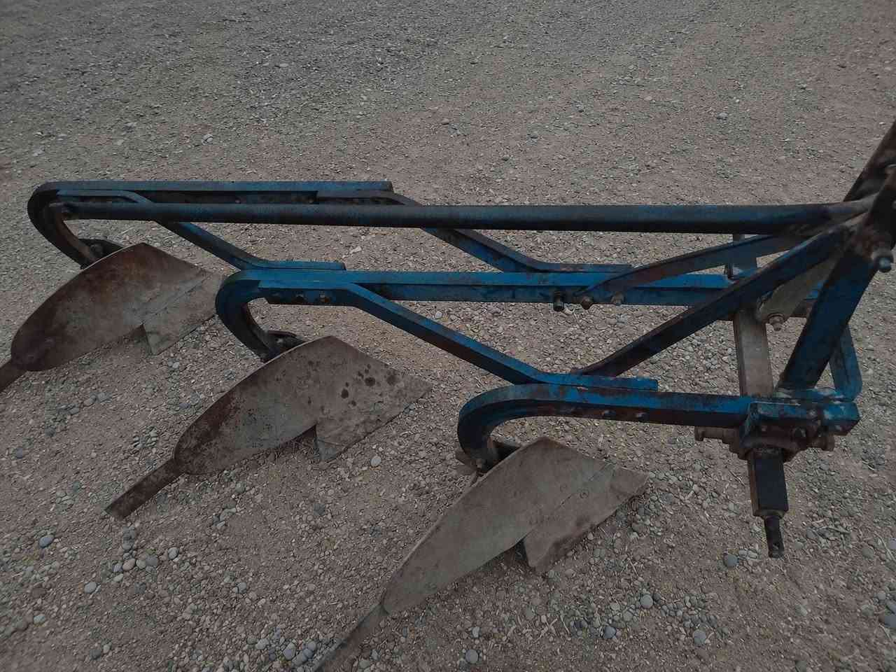 سجه ثلاثي • نظيفة • جاهزة للشغل