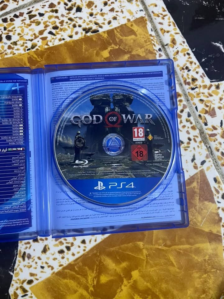 قرصين ب٢٥ الف
١)God of war 4
٢)Gta v 
شغالات كاملات وعندي توصيل للتواصل ***********
