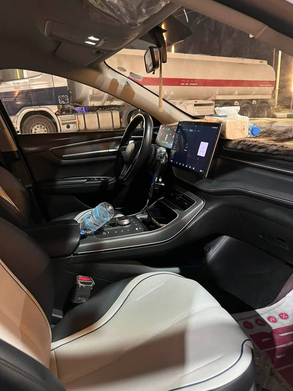 سلام عليكم BYD دستروير موديل 2025 ماشية 

12 الف الكلي سيارة بيها تبديل قبق جنطة فقط 

استيراد الصين ورصعة بالبنيد معدله 

مكاني شارع فلسطين 

السعر 18500 وبيها مجال 

الانصال ***********
