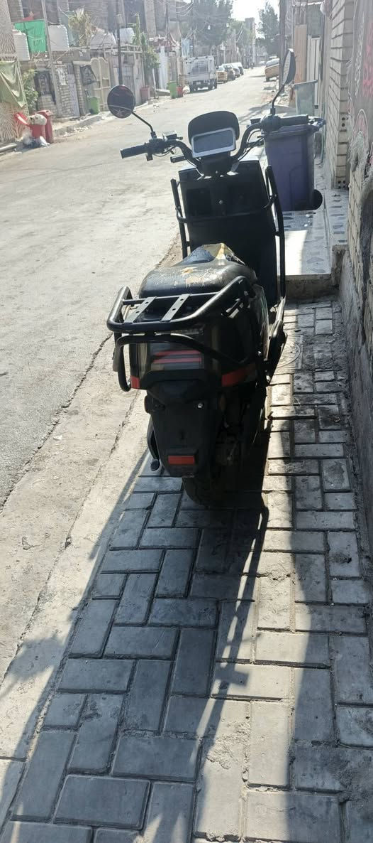 السلام عليكم دراجة شحن BA
بطاريات🔋
الملف 1500
السرعة 80
الرقم ***********
العنوان حي اور
