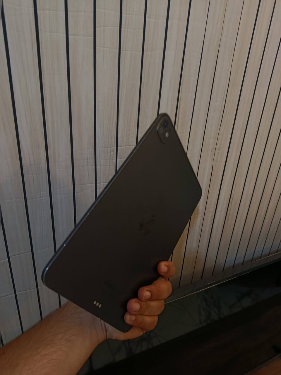 ايباد برو معالج M4
ب800
***********
