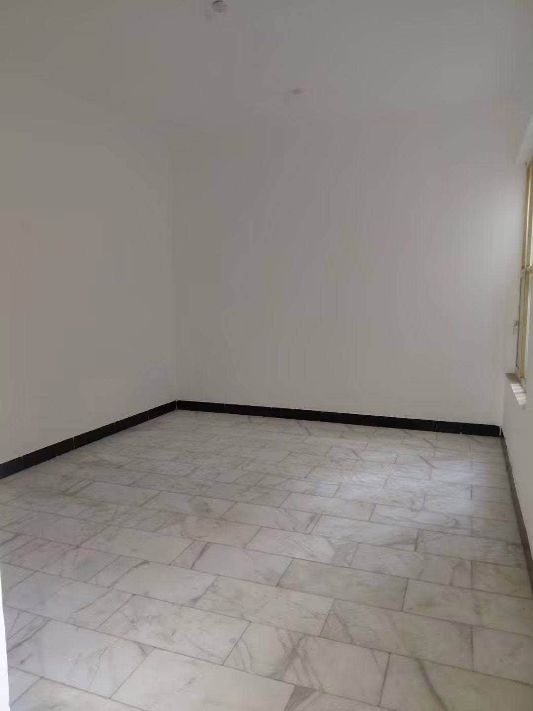 دار للايـــــ🏠ـــــجار الموقع حله الجمعيه خلف مطعم فوانيس

مساحة البيت 200م طابقين 

يحتوي على ٣غرف نوم وصاله وكلدور ومطبخ ومجمع صحيات 

الأرضيه مرمر الواجهه مرمر 

كراج سياره وحديقه 

بدل الايجار مليون 

الاستفسار اتصال على الرقم التالي 

***********
***********
مكتب سديم الهندسي /حي الصحة شارع الكورنيش
