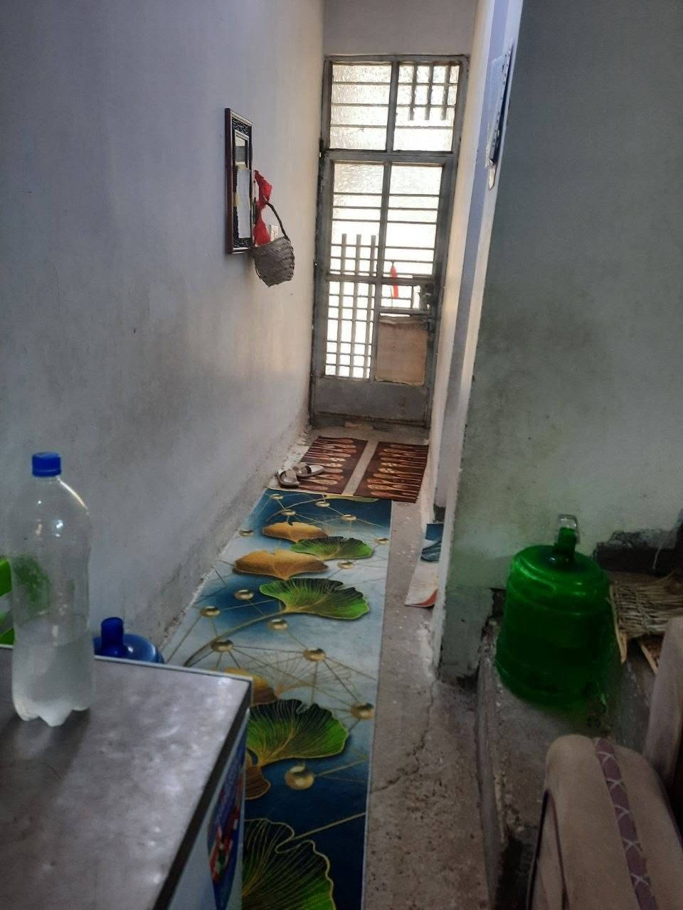 🏠 للبيع دار سكنية في الزعفرانية – الفرع العاشر
📍 الموقع: الزعفرانية، بيت بنية، الفرع العاشر على اليسار، آخر 4 بيوت على اليمين، قرب حسينية فاطمة أم أبيها.

📐 المساحة: 100 متر
📏 الواجهة: 5 متر × 20 متر
🏡 طابق واحد
🚪 استقبال + مدخلين
🛋️ حولي (صالة)
🛏️ غرفة نوم
🚿 حمامين
📄 طابو زراعي سند 25
🏠 والدار يحتاج بعض الإكمالات مثل السيراميك والأرضية والبيتونة والستارة.

💰 السعر: 85 مليون قابل للتفاوض للجادين فقط

📞 للجادين والمعاينة على الواقع، التواصل واتساب أو الاتصال على الأرقام التالية:

***********
***********
