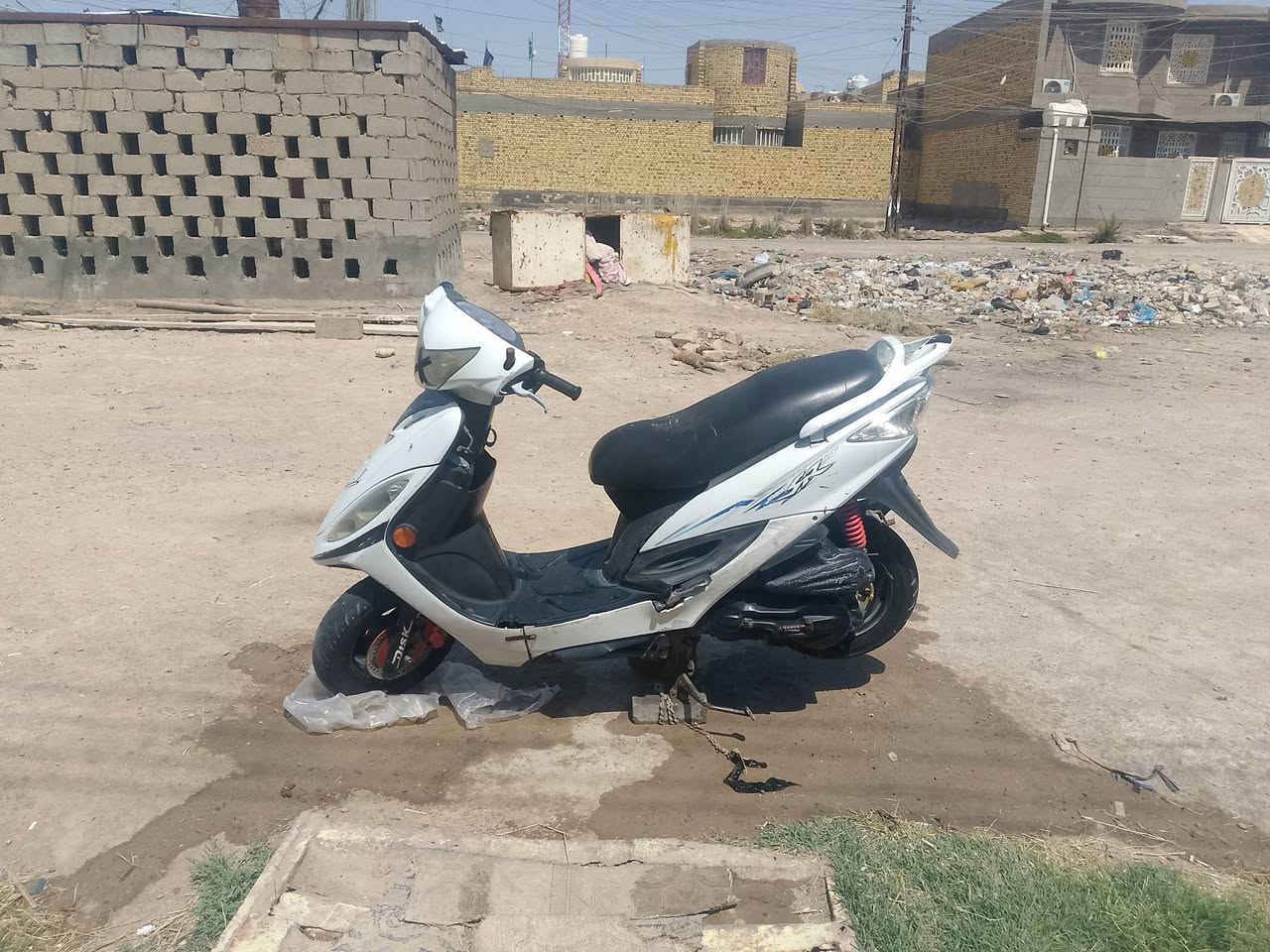 سلام عليكم دراجة جيفور دراجة نضيفة خير من اللة الدراجة مجفتة دراجة كلة شغالة اشاير لايت مكان الدراجة الرفاعي الاستفسار علة هاذة الرقم ***********
