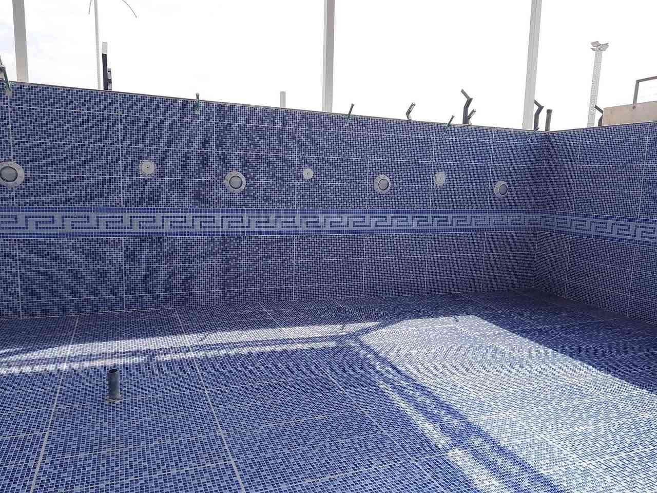 جزء من عملي اني وحجي حجي صباح السامرائي   ان شاء الله ينال اعجابكم شغل كافة انواع السيراميك والحجر والمرمر .وجف قيم .مع تحياتي علي السامرائي ***********

