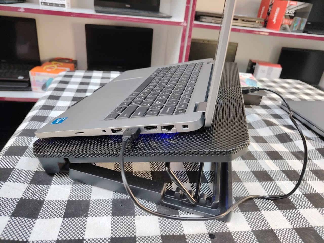 💻 Dell Latitude 5420
قوة الأداء... وأناقة التصميم... واعتمادية Dell

إذا تبحث عن لابتوب عملي يخدمك بالدراسة، الدوام، أو الاستخدام اليومي بسرعة وثبات، فـ Dell Latitude 5420 هو واحد من أفضل الخيارات ضمن فئته.

⚙️ المواصفات:

🔹 المعالج: Intel Core i5 الجيل 11 – فئة G7
🔹 الرام: 8GB DDR4 (قابلة للتطوير)
🔹 التخزين: 256GB M.2 SSD (قابل للتطوير)
🔹 الشاشة: 14 إنج FHD Full HD بدقة عالية
🔹 الكيبورد: عربي / إنكليزي ليزري أصلي (مو ستيكر)

✨ مميزات الجهاز:

✅ تشغيل سريع واستجابة ممتازة بفضل قرص SSD
✅ مناسب للدراسة، الأوفيس، التصفح، والاجتماعات أونلاين
✅ تصميم أنيق وخفيف يسهل حمله لأي مكان
✅ جودة تصنيع قوية واعتمادية معروفة من Dell
✅ إمكانية تطوير الرام والهارد بكل سهولة لتلبية احتياجاتك مستقبلاً

بسعر 385,000 فقط 
━━━━━━━━━━━━━━━━━━

🚚 التوصيل: متوفر إلى جميع محافظات العراق
📍 الموقع: بغداد – الأمين الثانية
📞 للحجز والاستفسار (واتساب): ***********
📩 تليگرام: @Hf_Yy5

🔥 لا تفوّت الفرصة! الكمية محدودة والعرض مستمر لحين نفاد الكمية. احجز جهازك الآن واستمتع بأداء مميز وسعر منافس.
