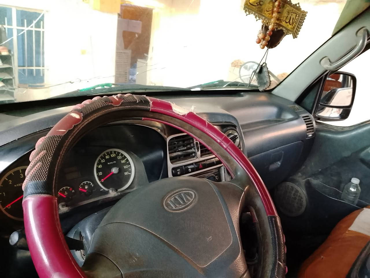 كيه موديل2004  مكينه2700مكينه وكير كفاله شاصي رقم شاصي كفاله تحويل مباشر رقم ميسان الماني تخم تاير تاير فحل سياره عاليه سياره جاهزه وين يعجبك اطلع مكان واسط (سعر60)بيها مجال بصيط(***********)
