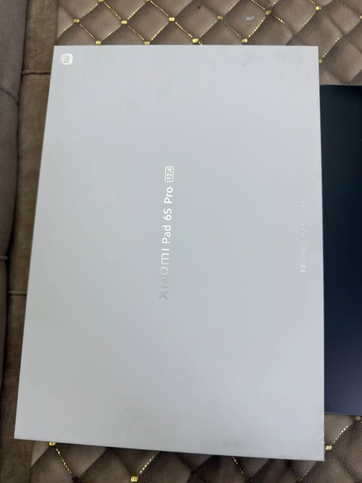 ايباد شاومي Xiaomi Pad 6S Pro 12.4 يشغل 120 فريم 

 مواصفات الجهاز : 🔥شاشة كريستال واضحة بمقاس 12.4 بوصة، 144HZ، ودقة wHyperCha
3K
8 Gen 2 معالج
القوي بتقنية 4 نانومتر ( a
6 سماعات لصوت ستيريو مذهل
Dolby Vision دعم تقنيات
Dolby Atmos g
سينمائية
HyperCharge واط 120 شحن سريع بقوة
بطارية تدوم طويلاً بسعة 10000mAh

السعر. 550 

بغداد / البلديات  الرقم ***********
