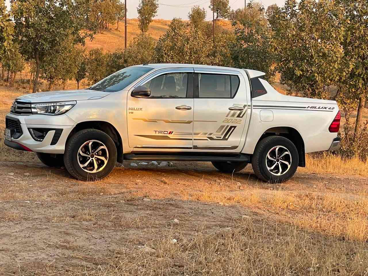 تويوتا بيك اب سته سلندر trd 2020 رقم بغداد دولي باسمي بيه باب خلف الساق مرشوشه فقط ثر شخوط لافتح ولاتعديل العنوان كربلاء السعر 290 
***********
