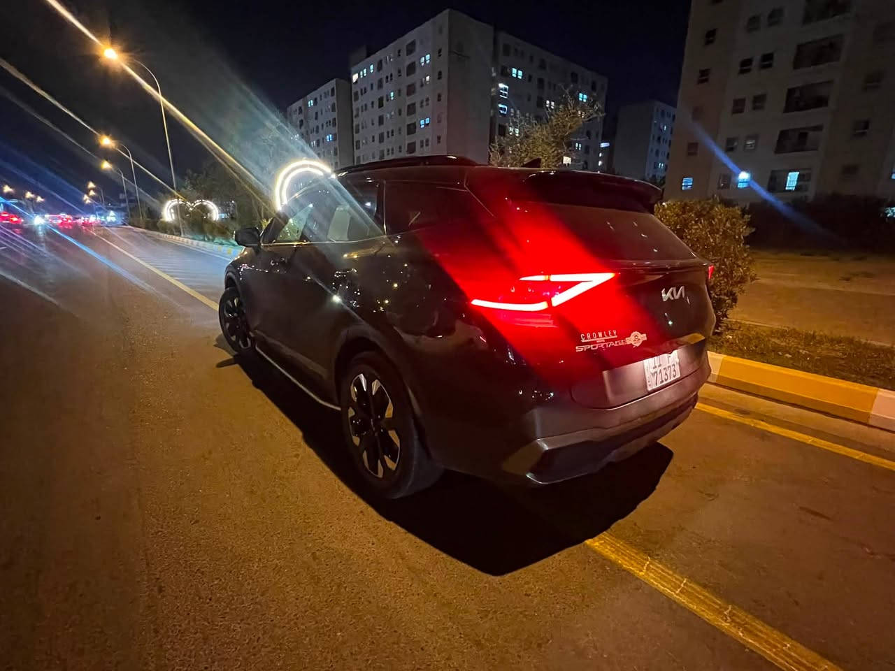 Kia Sportage plug in Hybrid X Line Prestige
#تتقدم_ وترجع_بالريمونت
بانزين + هايبرد + بلكن موديل 2024 ماشية 9000
فول لحد يقارنها بالفئات الاقل منها والمهجومة 
تگدر تستخدمها كسياره كهربائيه بصوره تامه وتنسى محرك وبانزين ودوخته 
الشحنه وحده تمشيك مسافه 60-100 كيلو 
لون #اسود ميتاليك

#مواصفاتها :
1-بنوراما
2-بصمة  (بصمتين بيهة)
3-شاشة كبيره على طول دشبول 
4-كامرات عدد 5
5-رادارات / رادار امامي /رادار جانبي /رادار خلفي
6-حساسات خلفي 
7-خرائط نظام كيا مفعل بيها اصلا 
8-كشنات تدفة‏ 
9-كشنات جلد 
10-دفع رباعي  نضام جبلي وثلجي وترابي وسمارت
11-نزول منحدرات                                                    
12-كشنات كهرباء
13-تبريد قطعتين 
14-اوتوهولد 
15-ويل كروم 
16-مسجل ناطق مفعل
17-بلوتوث USB ابل كار بلاي والاندروير . 
18-حاجب ليد
19-نقطه عمياء
20-مراة تعتيم
21-اشاراة بالمراياة الجانبيه                                     
22-فول تحكم ستيرن                                             
23-كير ماوس                                             
24-اوتو بريك                                                        
25-بريك بصمة                                                       
27-شحن اللاسلكي                                                            
28-‏داخل تفاحي جلد 
29-نضام قياده أيكو + سبورت + نورمل
30-مثبت سرعه
31-تحديد مسار والقياده الاليه 
32-دمامات صوت  
33-لايت بلادي Led +  ‏دبل زينون اصلى . 
34-رادار الخطوط البيضاء 
‏36-شاشة إلكترونية
37-تشغيل عن بعد
38-منفذ شحن في المقاعد الأمامية
فول فول افتح الباب توكع مواصفات
السعر: 227 ورقة 

#الألم_بنيد_فقط_بدون_تبديل ايرباك راجع سستم كامل 

***********
