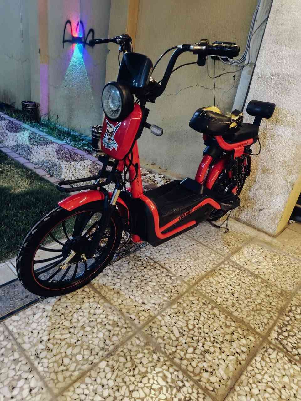 سلام عليكم 🤎
دراجه شحن اللبيع 🤍

حجم 20 🥷

نضافه فولل تعال وشوفه 🤎

اربع بطاريات 🙅🏻‍♂️
العنوان/بابل النيل 
السعر خاص 🤎
الاستفسار على رقم 
‏‪***********
