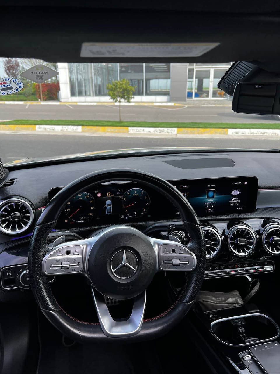 مرسيدس A-220
كت AMG بلادي
موديل 2022 

ماشيه 36 الف
رقم اربيل الجديد فحص وهزه جديد

W1K3G4FB9NJ360223

بدون صبغ - اريباك سستم
محرك ٤ سلندر بانزين ٢٠ توربو

مواصفات السياره فول للاخير
🛑 بانوراما 
🛑 داخل الكانترا مميز 
🛑 سترين amg 
🛑 داخل متعدد اللوان الاناره ٦٤ لون 
🛑 رادار امامي خلفي وجانبي 
🛑 كشن هيتر 
🛑 بصمه ابواب وتشغيل
🛑 شاشه ديجتال كبيره 
🛑 لايت لد زينون عدسه 
🛑 اوتو هولد اوتو ستوب 
🛑 اناره فتحات تبريد

مكان السياره سليمانية  
بدون اي نقص كير محرك صدر جاهزه صفر مسج
***********
***********

السعر ٢١٠ ورقه 💵💵  مجال بسيط
مکان/ سليمانية 
0️⃣7️⃣7️⃣0️⃣0️⃣6️⃣0️⃣6️⃣4️⃣6️⃣4️⃣ السليمانية, العراق
