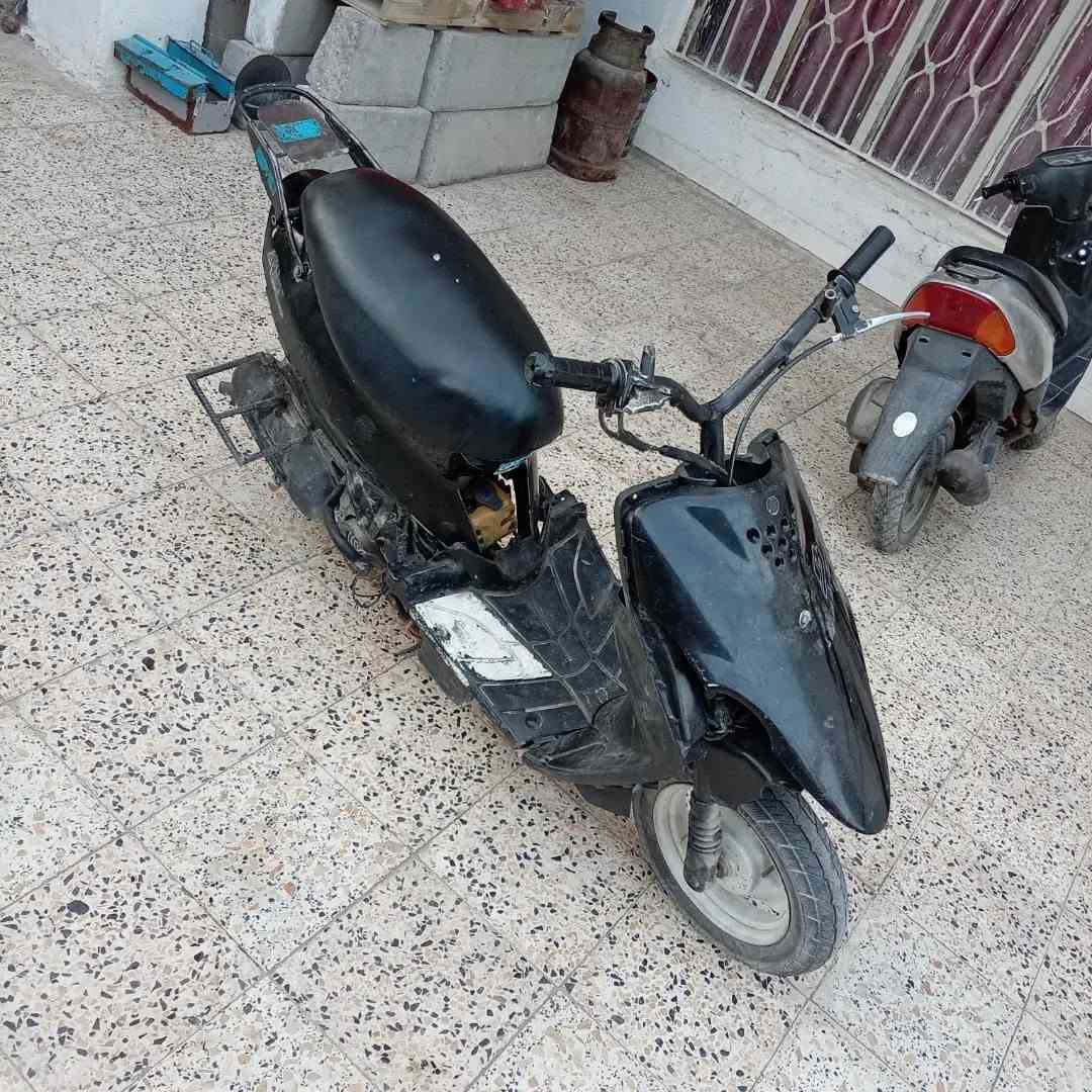 سلام عليكم دراجه تسعه او يوماههه حربيهه
انه مكلف بل نشر مثل ما شفتوهه بل صوره
الدراجه مجفته مره وحده ودراجه نضيفه كفرات
بلاد كامله كفراتهه وطاك بيهه شاصي واحد تلحمه
مابيهه شي شرط شلعه ومعدل 60 مكاني عماره
حي لحسين القديم الرقم للتصال***********
