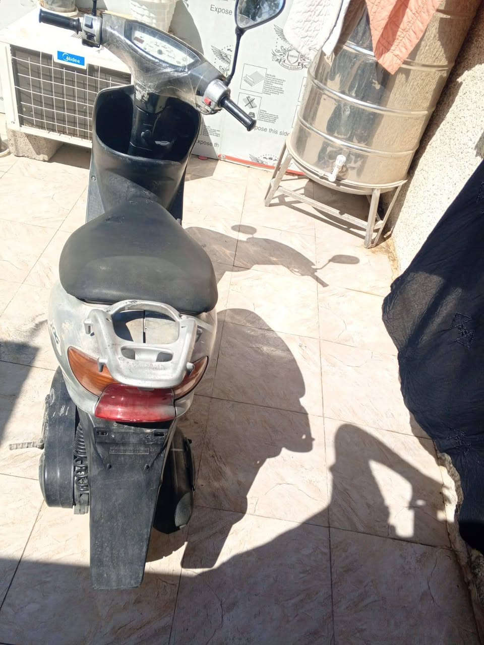 دراجه للبيع شغاله السعر 250وبيه مجال بسيط العنوان بغداد الشعب رقم ***********
