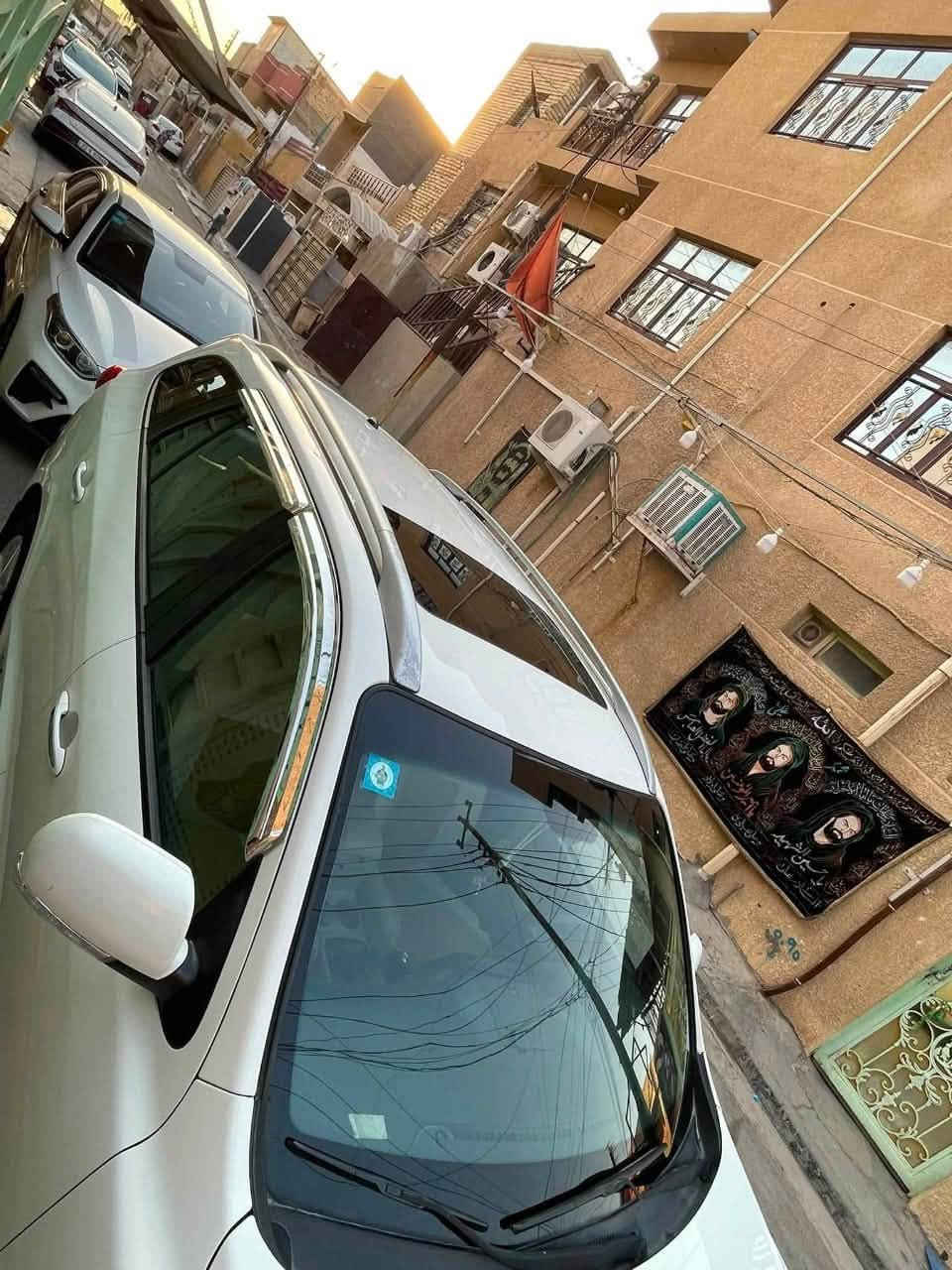 سلام عليكم سنتافي موديل 2011  سياره فول مواصفات رقم بغداد سياره مكفول من صبغ وتبديل فقط بارد شويه 
مكاني بغداد
***********
