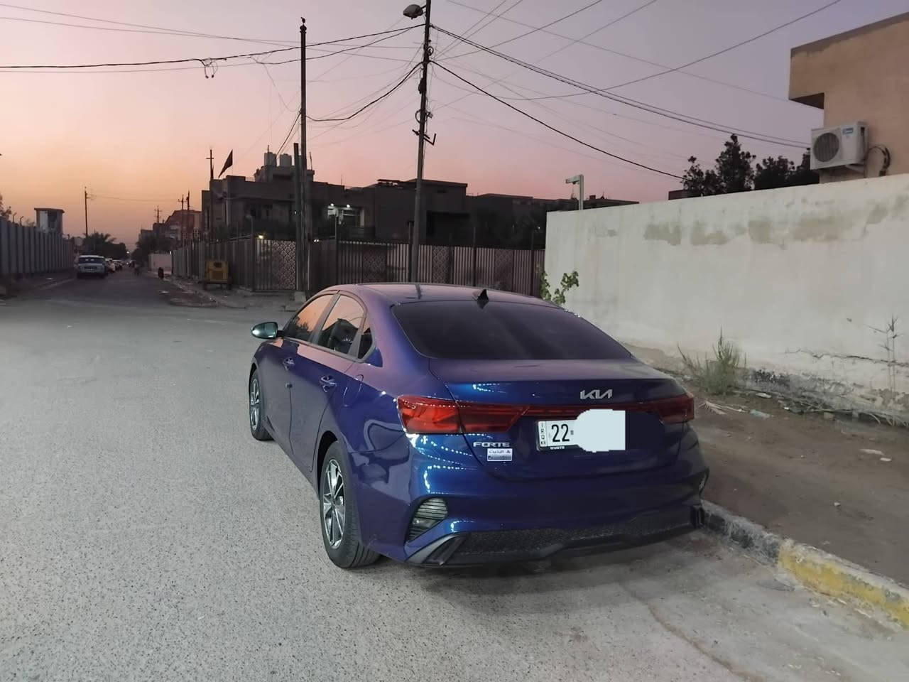 السلام عليكم للبيع كيا فورتي موديل 23 صور الحادث موجوده بل منشور بدون ارباك بس جاملغ اوباب بجم كبس لغد شاصي حوض تكم قماره كفاله السياره ماشيه 58 حقيقي محرك 2000 دوش حساسات اماميه وخلفيه محرك كير مامفتوح عل وضع الشركة تبريد تدفئة صدر امامي وخلفي جديد تخم تاير رقم أربيل جديد دولي تحويل ثاني يوم السعر 127 قفل للإستفسار *********** مكان بغداد
