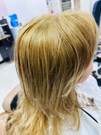 مركز رودينا • مكياج • تسريحات