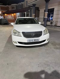 تيوتا ماجستا 2009 ابيض صدفي فول مواصفات  شاشات تبريد قطعتين بردة خلفية...