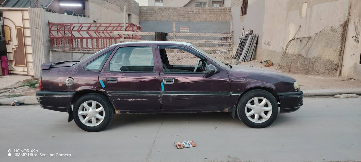 السلام عليكم للبيع اويل فكترا موديل ١٩٩٣ رقم انبار مسطره شرط التحويل محرك 20 كير عايدي جامات كهرب ويل كب سياره جاهزه مكان الموصل الأيمن ابيعك تحويل كاربون ما بيها
السعر 30 وبيها مجال
الاستفسار ***********

نص مكتوب في الصور:
- HONOR X9b
- 108MP Ultra-Sensing Camera
- O HONOR X9b
- HONOR X9b 108MP Ultra-Sensing Camera