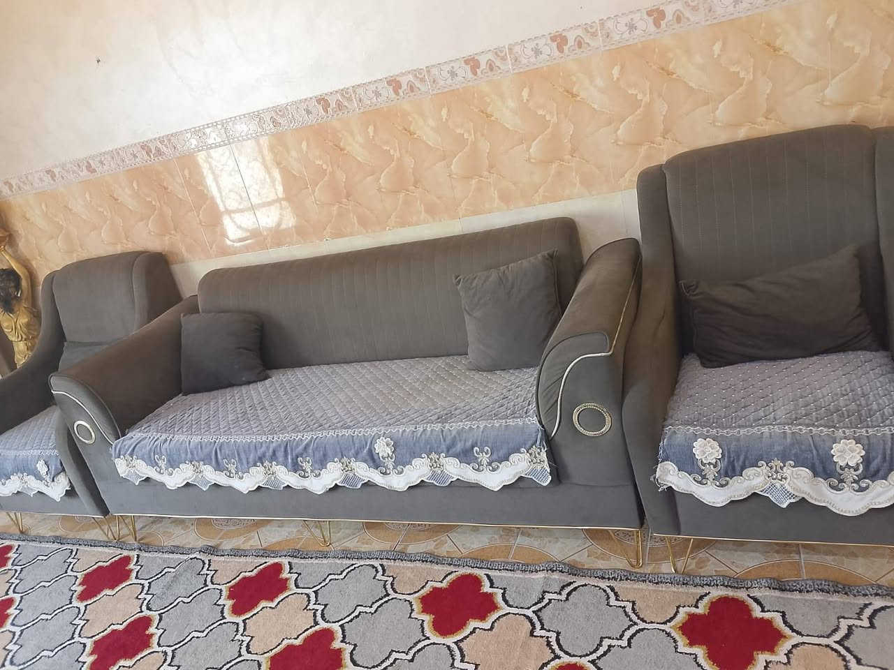 تخم للبيع نضيف جدا 10 مقاعد مابي اي ضرر سعره 425 قفل ابي غرق حي السلام
***********
