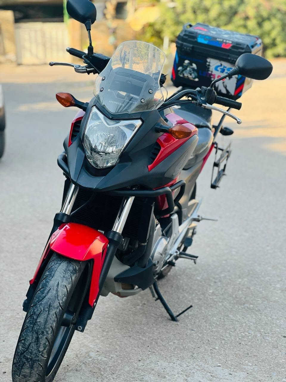 السلام عليكم
Honda ns X

المحرك 700cc 

الدراجه موديل 2015

الدراجه كفاله عامه من كلشي حته من الشخط

اوراق كامله بس بدون كمرك

الدراجه دهن موتل 

وماي اخضر 

سعر الدراجه 3 ملايين و ٩٠٠ وبيه مجال بسيط 

مكان الدراجه ديالى جديدة الشط قرية الحويش قرب مطعم سامان 

التواصل واتساب وفيس فقط 

***********
