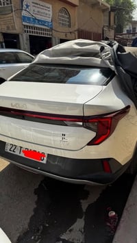 كي ثري 2025 ماشيه فقط 6 الالف جديده بيها ملاحضه بسيطه تريد تستفسر هذا ...