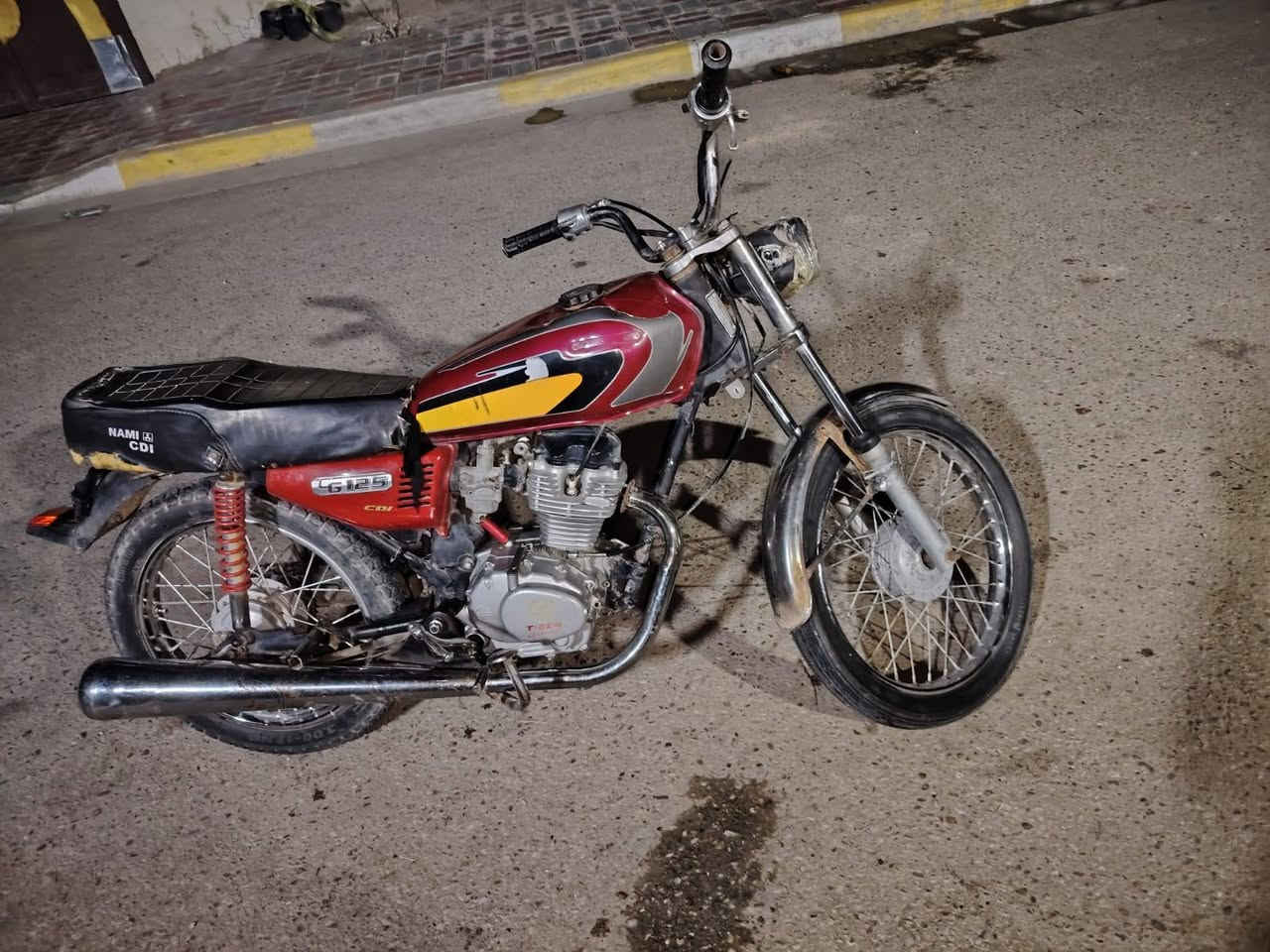 سلام عليكم 
دراجه اربعه كير للبيع 
دراجه نضيفه ومرتبه 
سعر 250 وبيه مجال 
لمكان كربلاء طوريج 
الاستفسار ***********
دراجه اوراقه ضايعه مكفوله من السرقه
