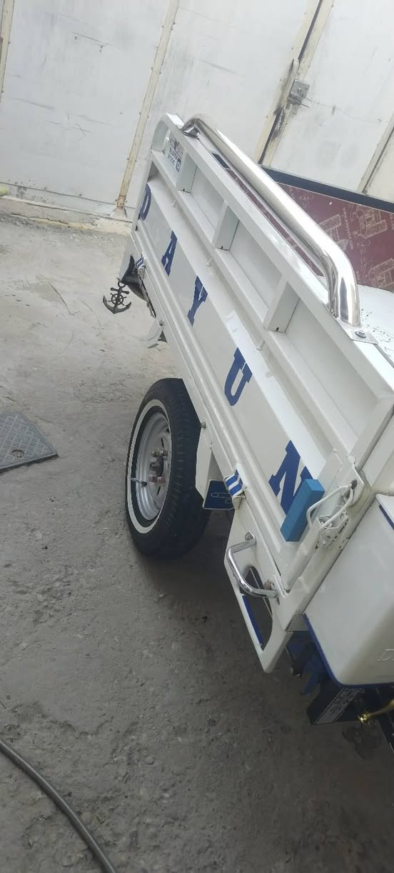 سلام عليكم ستوته للبيع مديل ( 12  ) نظيفه احله من الصور اوراق اصوليه سعر مليونين  وميتين وبيه مجال حك الجيه ***********    ( 2200)
