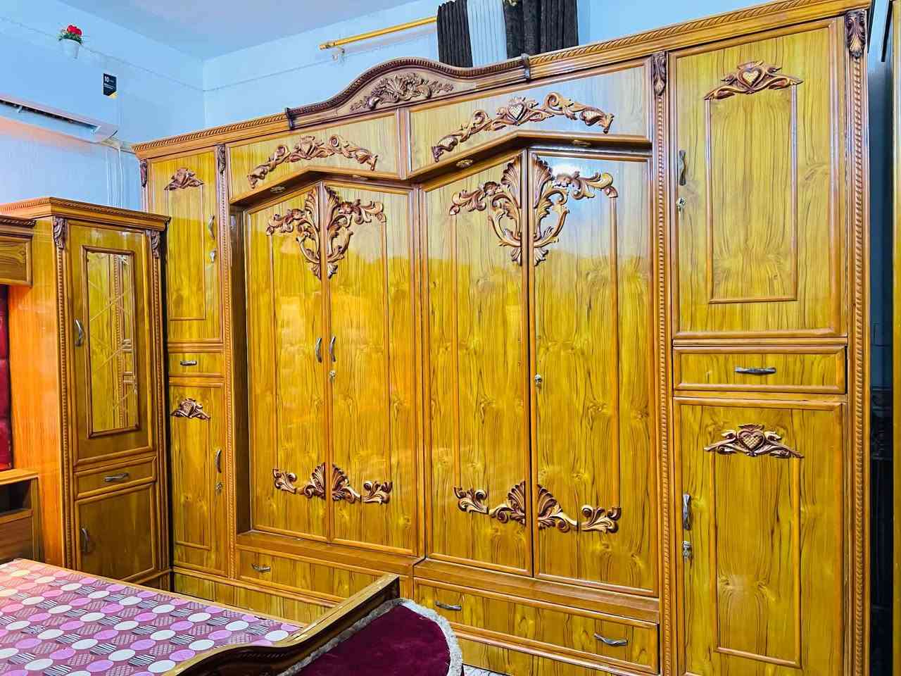 سلام عليكم يوجد غرفه نوم ملكي مستخدم شي قليل السعر مليون 800وبي مجال العنوان الرمانه الحويجه الاستفسار***********
