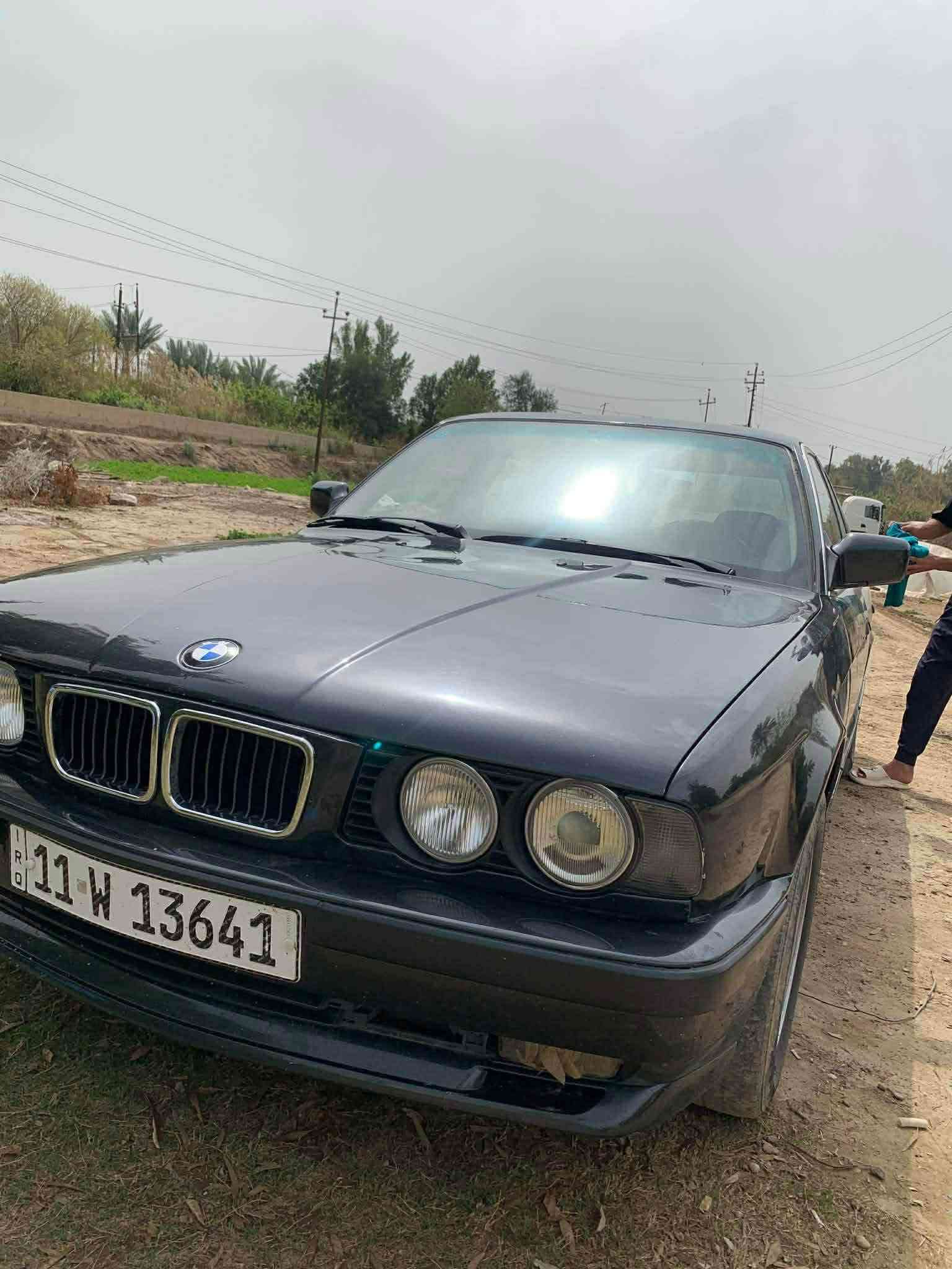 السلام عليكم.
Bmw525
محرك مفتوح
صدر امامي خلفي
محرك حاويه 
ضفيره وكهرائيات تخبل
بسمي تحويل ثاني يوم
السعر52وبي مجال
بغداد***********
