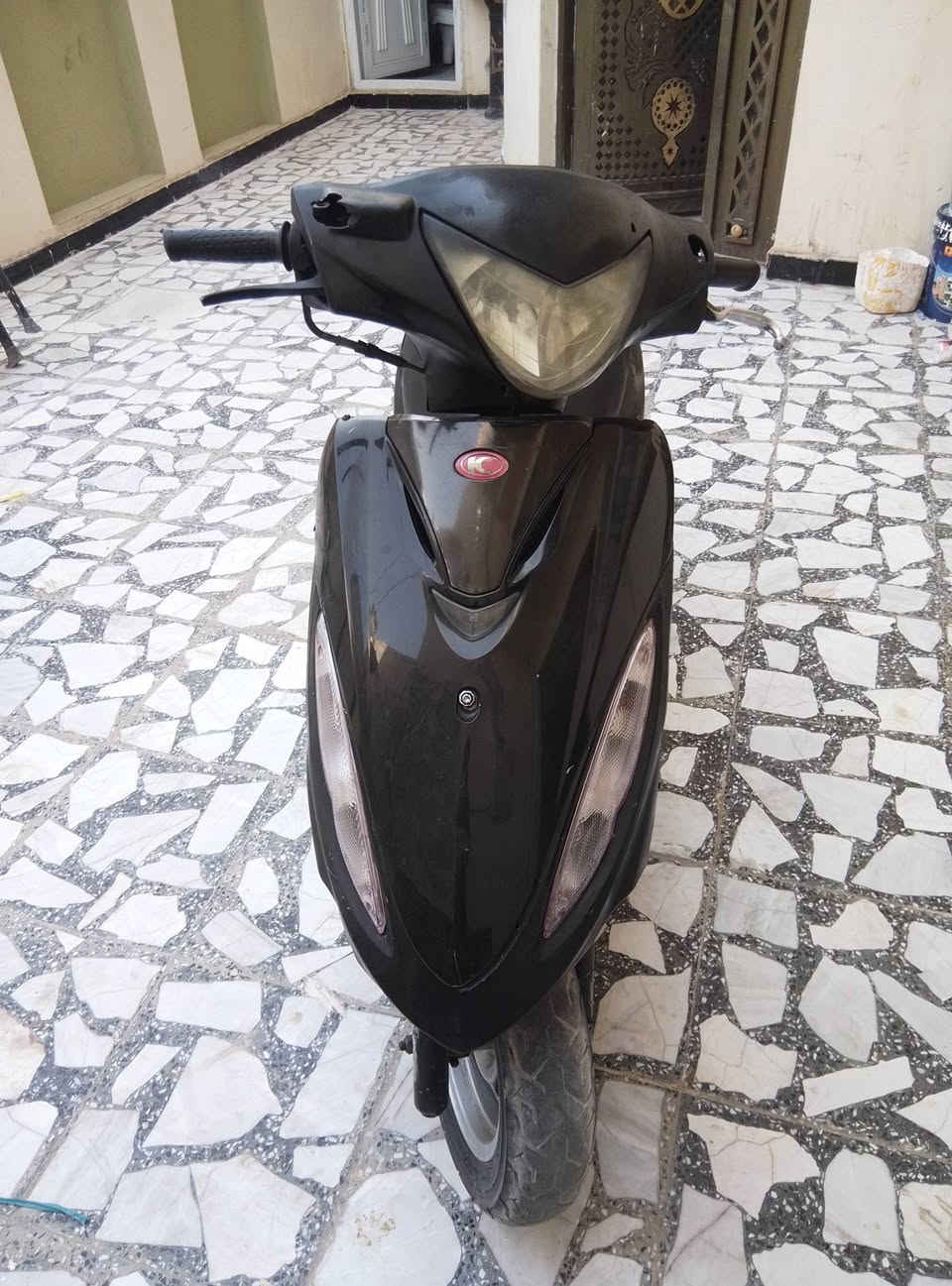 سلام عليكم كامكو للبيع دراجة جاهزة نوزل ادامه كامله فيت بم ونوزل وجويتر كله جديد شغل وطلع وين متريد مناسبه***********
