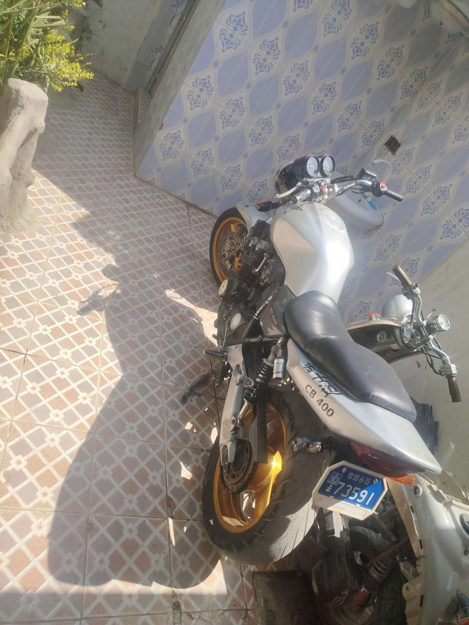 ر سيبي فور جيل ٢ دراجه نكره خير من الله مكينه مبدل رنكات فقط حاله حال البلاد  مراوس بوكسر لو ديواني السعر ١٥٠٠ مكاني ديالى كنعان ***********
