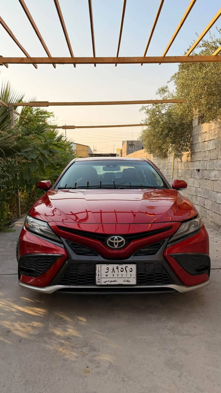 السلام عليكم  
Camery XSE 2021 hybrid 
كامري XSE هايبرد ٢٠٢١ 

-فوول مواصفات رادار ونقاط عمياء وتثبيت مسار عدى الفتحه 

-مبدل اصلي دعامية اماميه وثلاث بيبان نفس اللون بدون صبغ 

-مصبوغ فقط الدعامية الخلفية 

-ممشى تقريبا ٦٨ الف كيلو وقابل للزيادة 

السعر ٢٠ الف دولار. 

التواصل على ***********.
