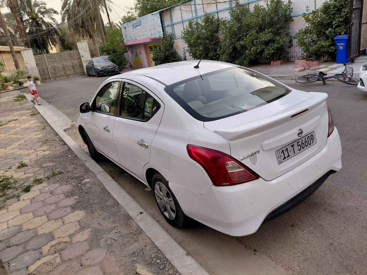 نيسان سني 2019 بيها طخات بسيطة بالبدي
ما معدله ولا بيها بارد على وضعها
تبريد خير من الله 
للبيع ب88 ورقة مجال بسيط جدا 
مكاني بغداد الحرية الدولعي
رقم هاتف ***********
