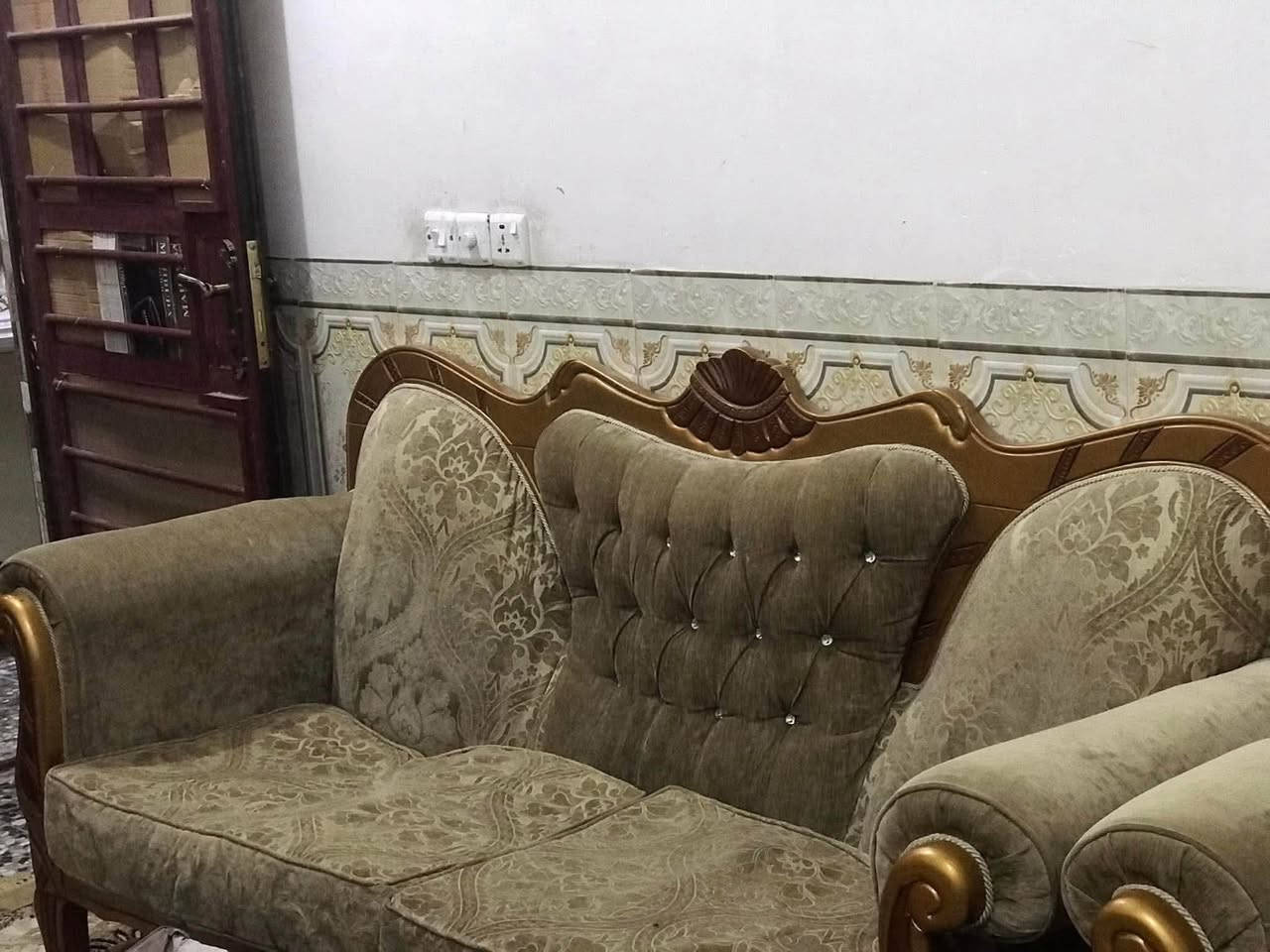 تخم للبيع عنوان بغداد لاستفسار ***********

