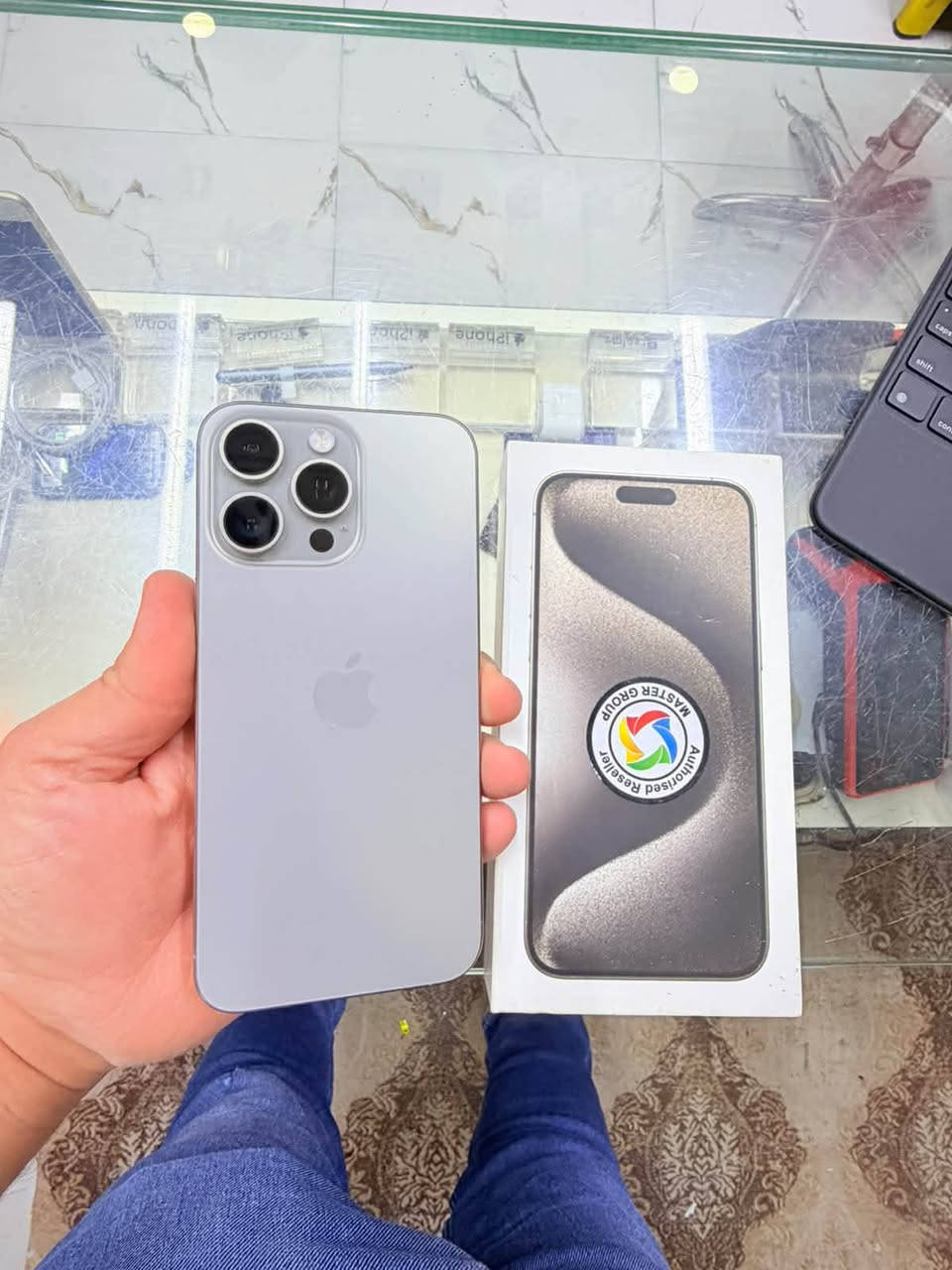 آيفون 15 برو ماكس • ٢٥٦ • تيتانيوم