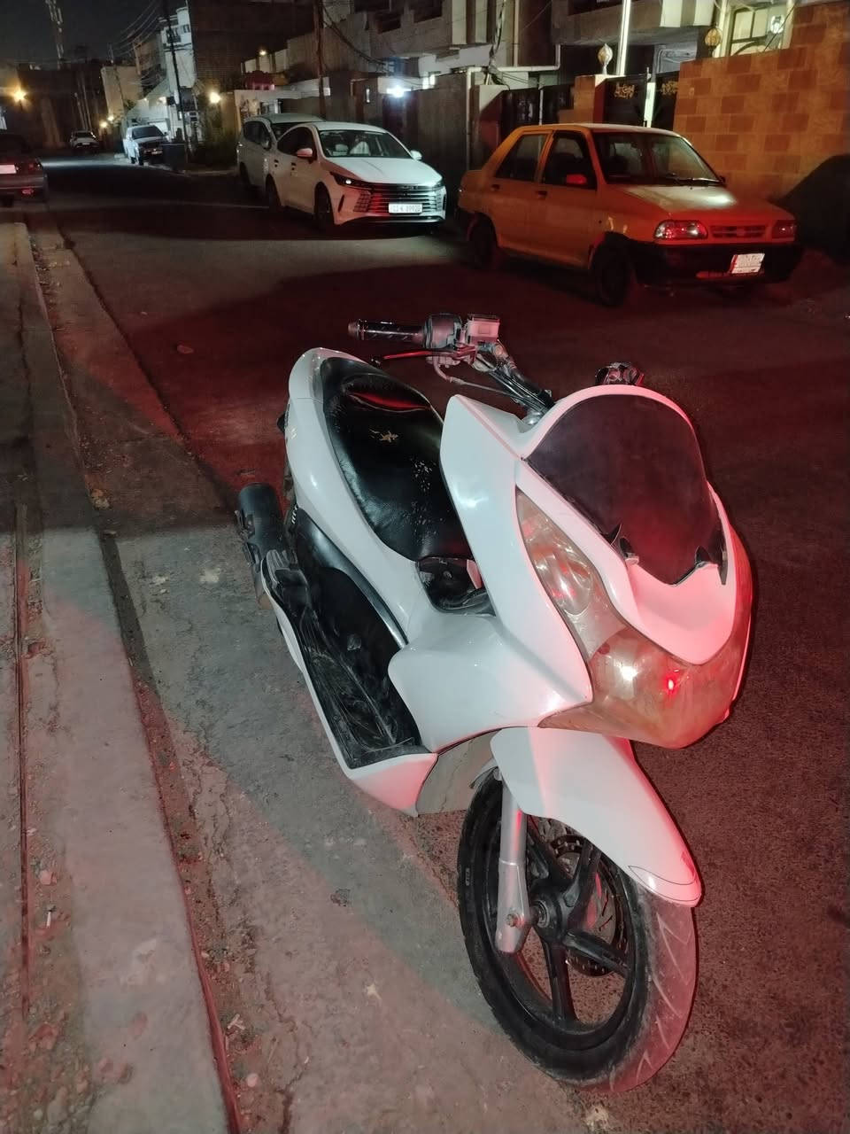 سلام عليكم
دراجة pcx جيل اول للبيع
دراجة مكينتها مامفتوحة
بس عوزها نواقص بسيطة
المكان بغداد
واتساب ورصيد ***********
