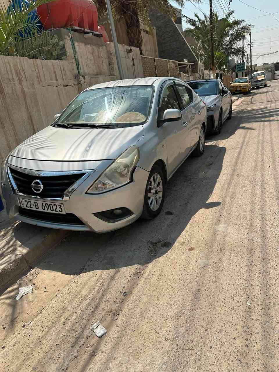 السلام عليكم
نيسان سني 2018 اللون رصاصي للبيع 
رقم أربيل بأسمي 
السيارة كير ومحرك وتبريد كُله تمام
الصدر جديد /تخم تاير جديد 
السيارة بيه صبغ قطع اني ابيع مصبوغة حزام 
السعر 79 وبيه مجال
للاتصال ***********
