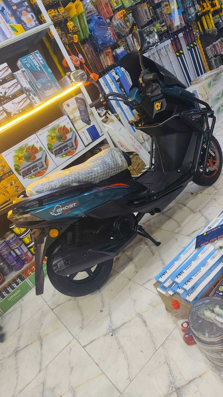 البيع ماعرف الديوانية.   سعره 650 بيه مجال قليل 
***********
