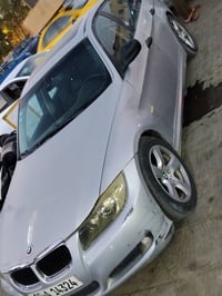 بي ام ٣٢٥ E90 • ٢٠٠٩ • رقم ديالى
