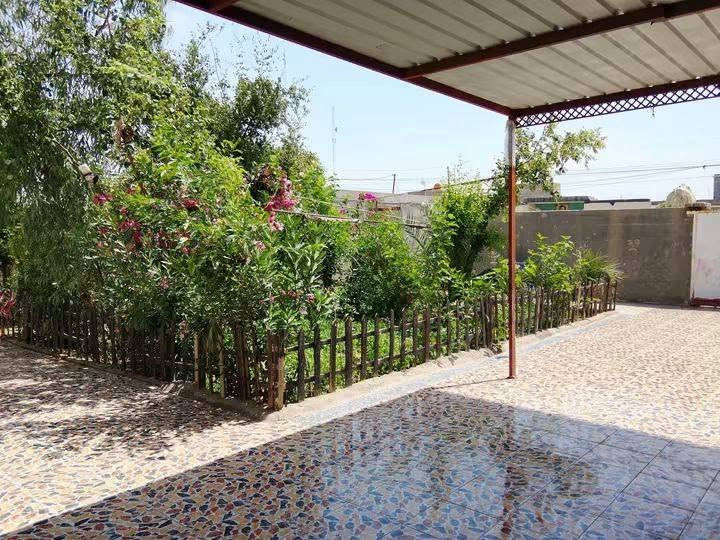 سلام عليكم بيت بحي المنتضر بشارع بيت حامد اليساس بيت مساحته 500  غرفتين خمسه في سبعه دوانيه وصله مطبخ سبعه متر  صيحات خارجيه ودخليه بيت جاهز ***********
