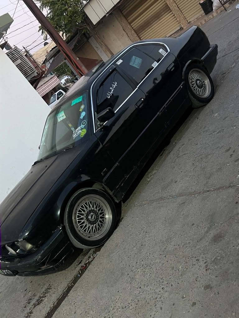 بە ناوی خودا bmw مۆدیل 1994
ئاڕم بلاستیک هه ولیر  ئاڕمو ئە وەلیات بە شەرت 
525
گیر عادی سڵایت 
جام کارە با
گیرو مە کینە بەشرتی 100فیتەر کەمیکی مەسرەفی وردەی تیایە سە یارە کە زۆر جایزە پارەی ما تۆڕیکە قفڵی قفڵی 20گڵا 
***********
واتس ئەپ فایبەر 
گۆڕینەوە ش ئەکەم بە شتیک بە دڵم بیتم السليمانية, العراق

