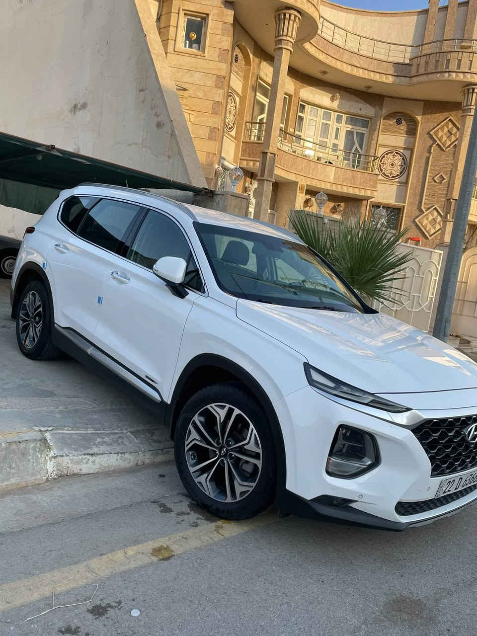 سلام عليكم للبيع سنتافيا خليجي موديل 20 4سلندر مواصفات بصمه تشغيل عن بعد كاميرا خلفيه حساس امامي وخلفي شاحن لاسلكي كشن كهرب واحد 7راكب 3قطع تبريد  سياره بلاديه جديده كفاله عامه من ضربه وصبغ السعر 185 وبيها مجال للشراي رقم الهاتف ***********
