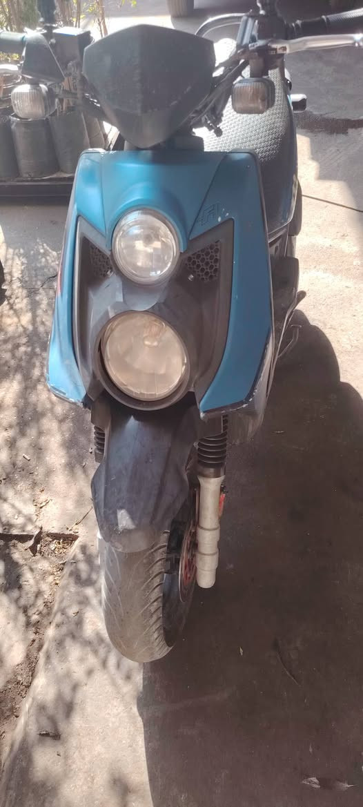 سلام عليكم دراجه سكنس جبلي للبيع الدراجه مكينه مكفوله كهرباءيات شغاله دراجه شلعه معدل دراجه صارلها ٣تشر نازله من الرنبه دراجه مكفوله جديد مكاني ام الكبر السعر وحد وبيها مجال قليل منزلها بوحد وربعميه رقم الهاتف ***********
