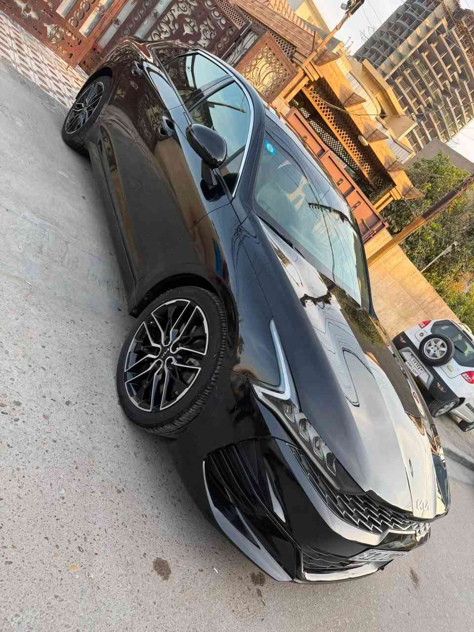 K5 / Gt /2023موديل
محرك 2500 توربو  ، رقم بغداد
✅فول مواصفات 

1-بصمه+تشغيل عن بعد
2-شحن هاتف لاسلكي 
3- قياده ذاتيه ؏ الخطوط السريعه
4- هاند بريك بصمه 
5- بانوراما
6-  تاير وويل بلادي حجم 19 
7-نضام ABS
8- اشاير بالمري
9-رادار امامي خلفي
هواي مواصفات ومعروفة مواصفات الGT ماشيه 34 الف فقط ، حادثها فقط بارد بالجاملغ الخلفي وخلف الدعامية الخلفية بدون ايرباك بدون دواخل 
السعر  180 مجال بسيط
مكاني بغداد السيارة بأسمي
للتواصل ***********
