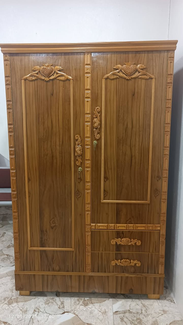 معرض ابو سيف للاثاث الراقي لبيع جميع انواع الاثاث الجديد العنوان حي بيسان سايدين الرشيدية مقابل دائرة الزراعة للاستفسار و معرفة الاسعار التواصل على الخاص او الاتصال على الهاتف ***********
